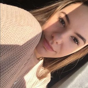 Meet your Posher, Hannah